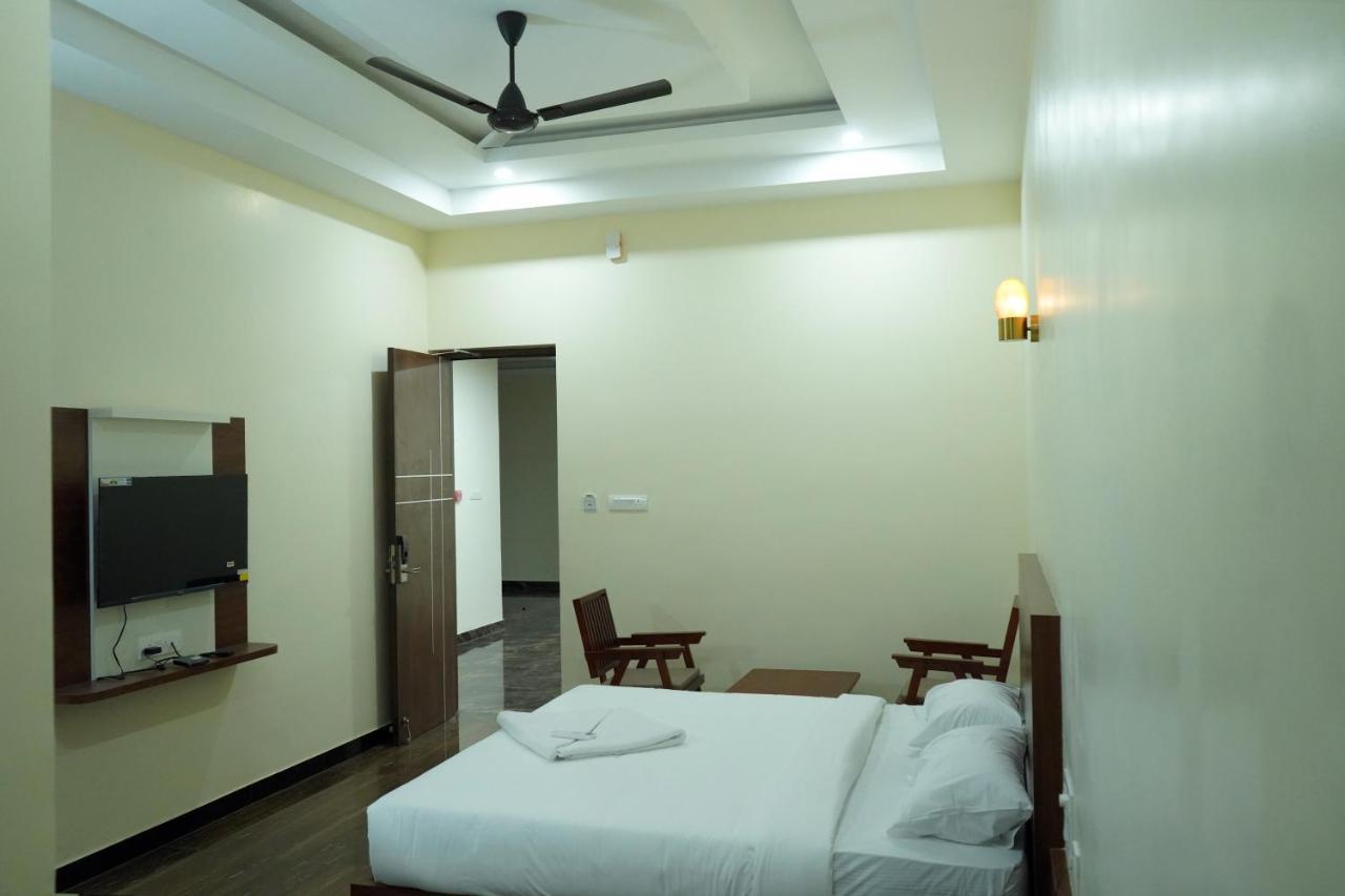 Hotel Nivetha Inn 哥印拜陀 外观 照片